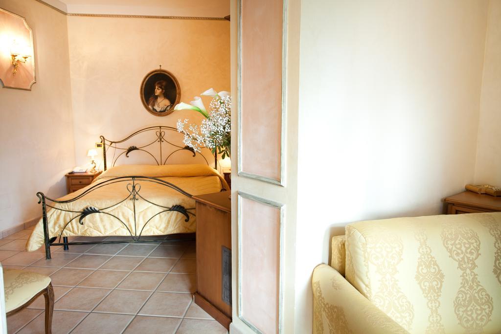 Hotel Villa Torre Antica اتينا لوكانا الغرفة الصورة