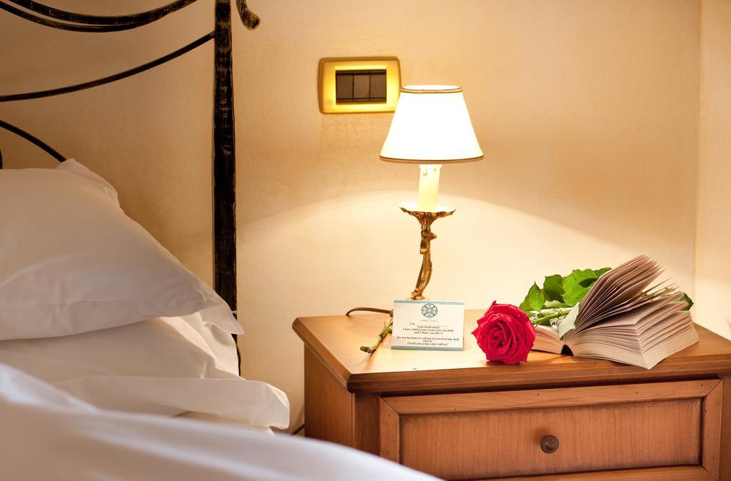 Hotel Villa Torre Antica اتينا لوكانا الغرفة الصورة